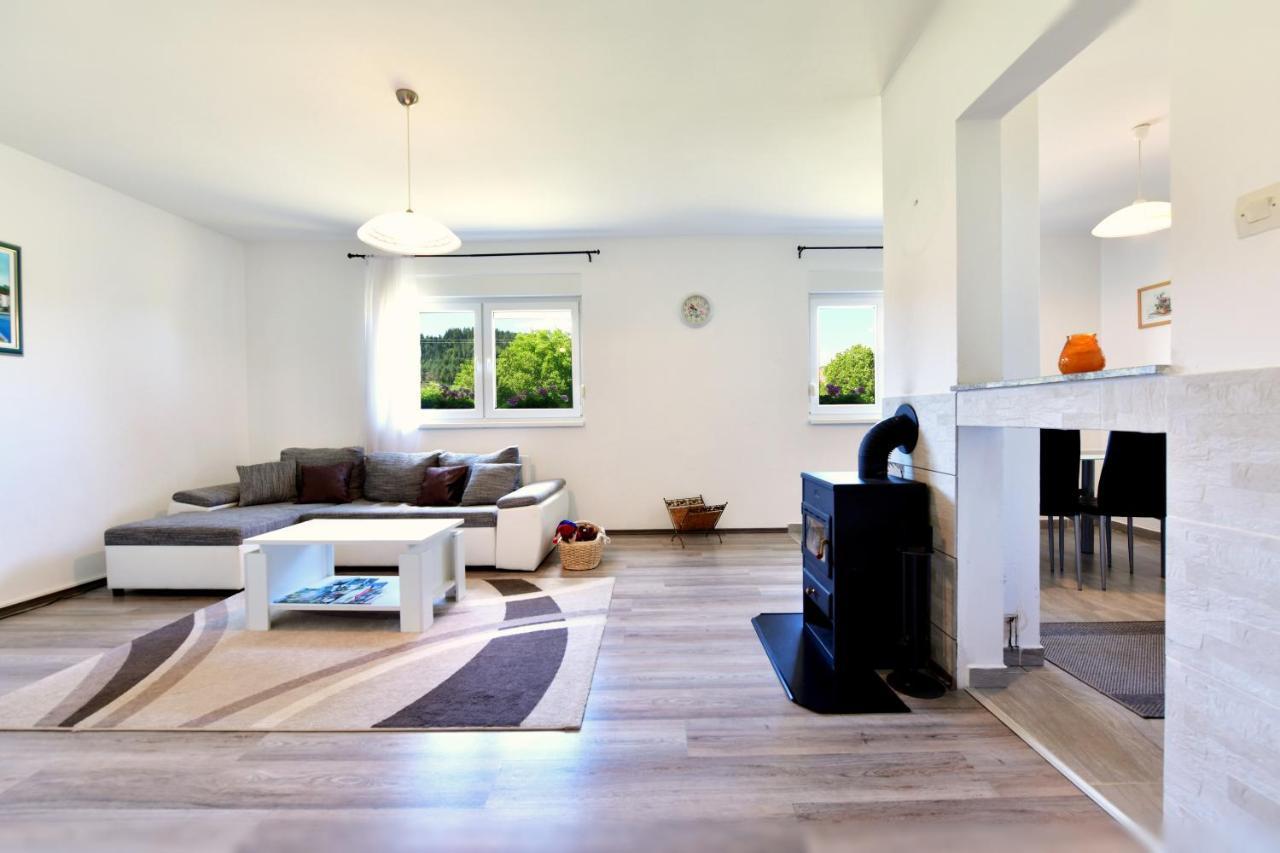 Apartament Kuca Za Odmor Roby Saborsko Zewnętrze zdjęcie