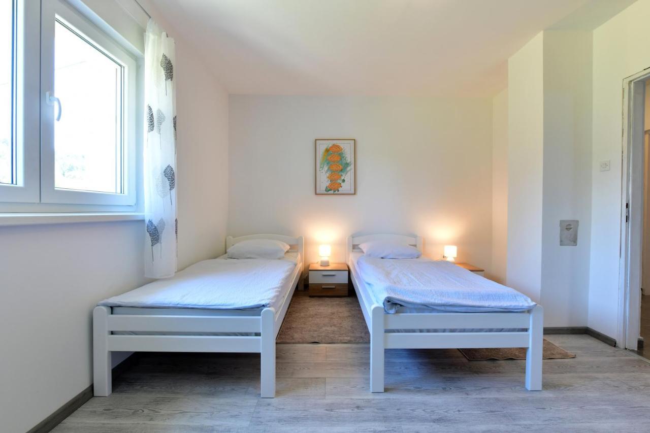 Apartament Kuca Za Odmor Roby Saborsko Zewnętrze zdjęcie
