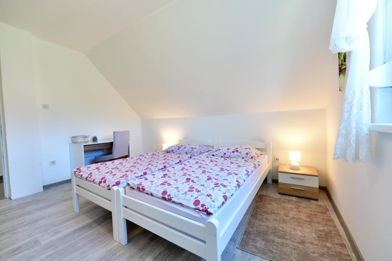 Apartament Kuca Za Odmor Roby Saborsko Zewnętrze zdjęcie